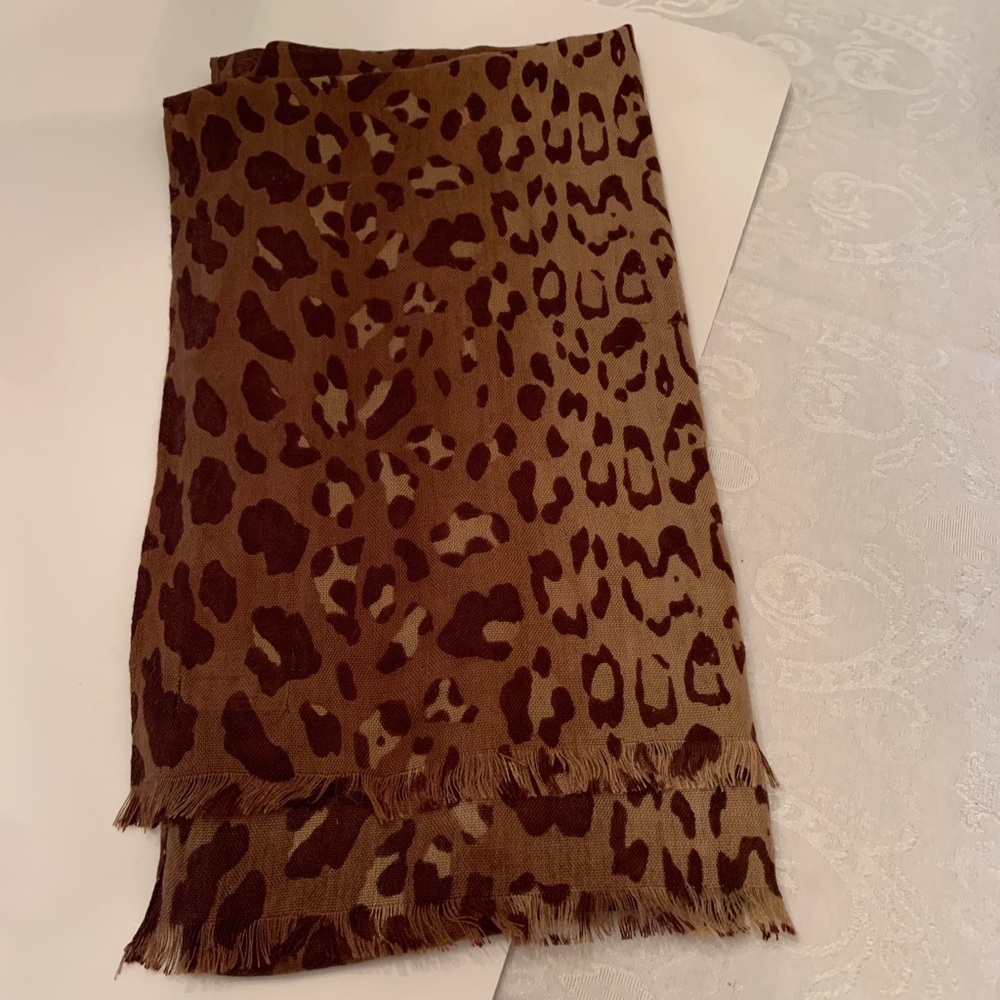 Chaps scarf